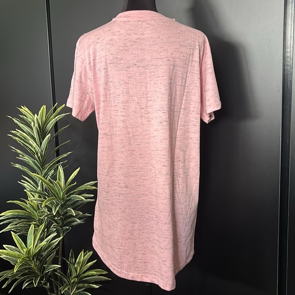 Ariat Rebar Cotton Strong, pre-shrunk,hidden pen pocket, crewneck, extended back - Picture 3 of 8